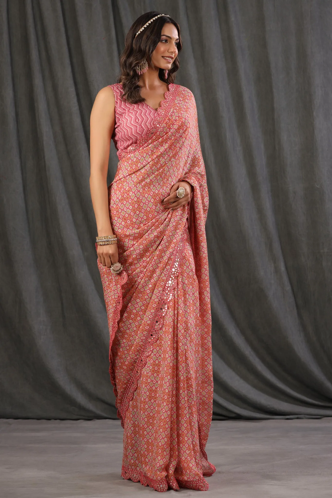 90Z698-RO Pink Printed Crepe Georgette Sari with Scalloped Border