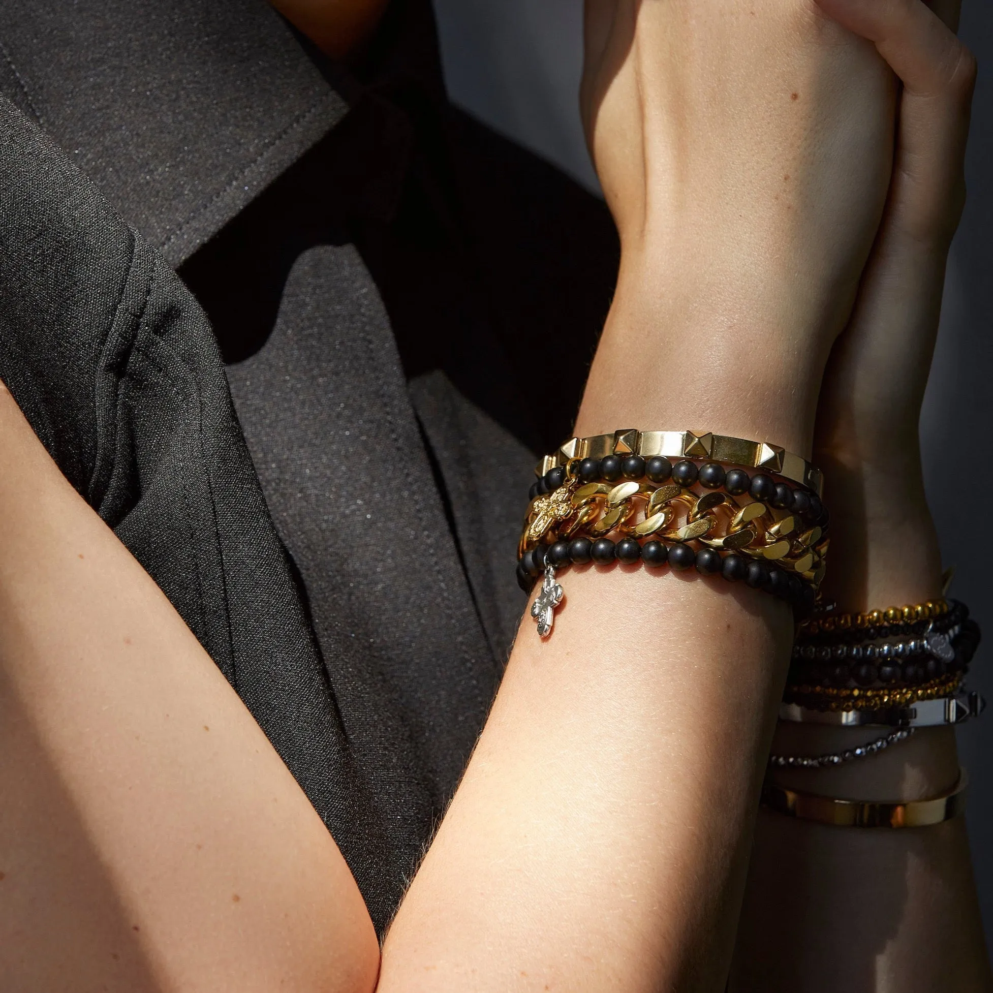 All For One / Bracelet / Black Onyx   Gold