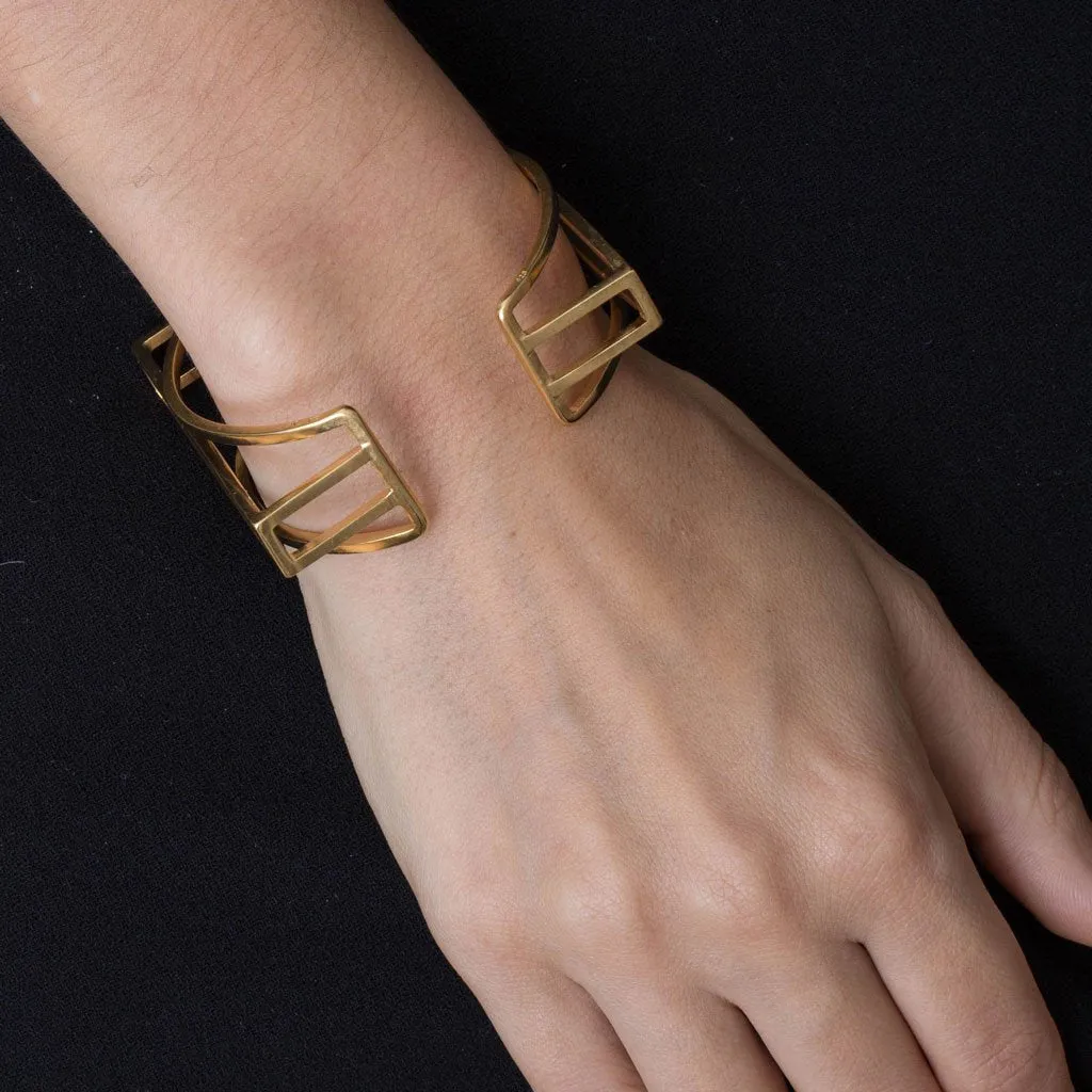 B 413 - Round & Square Bracelet