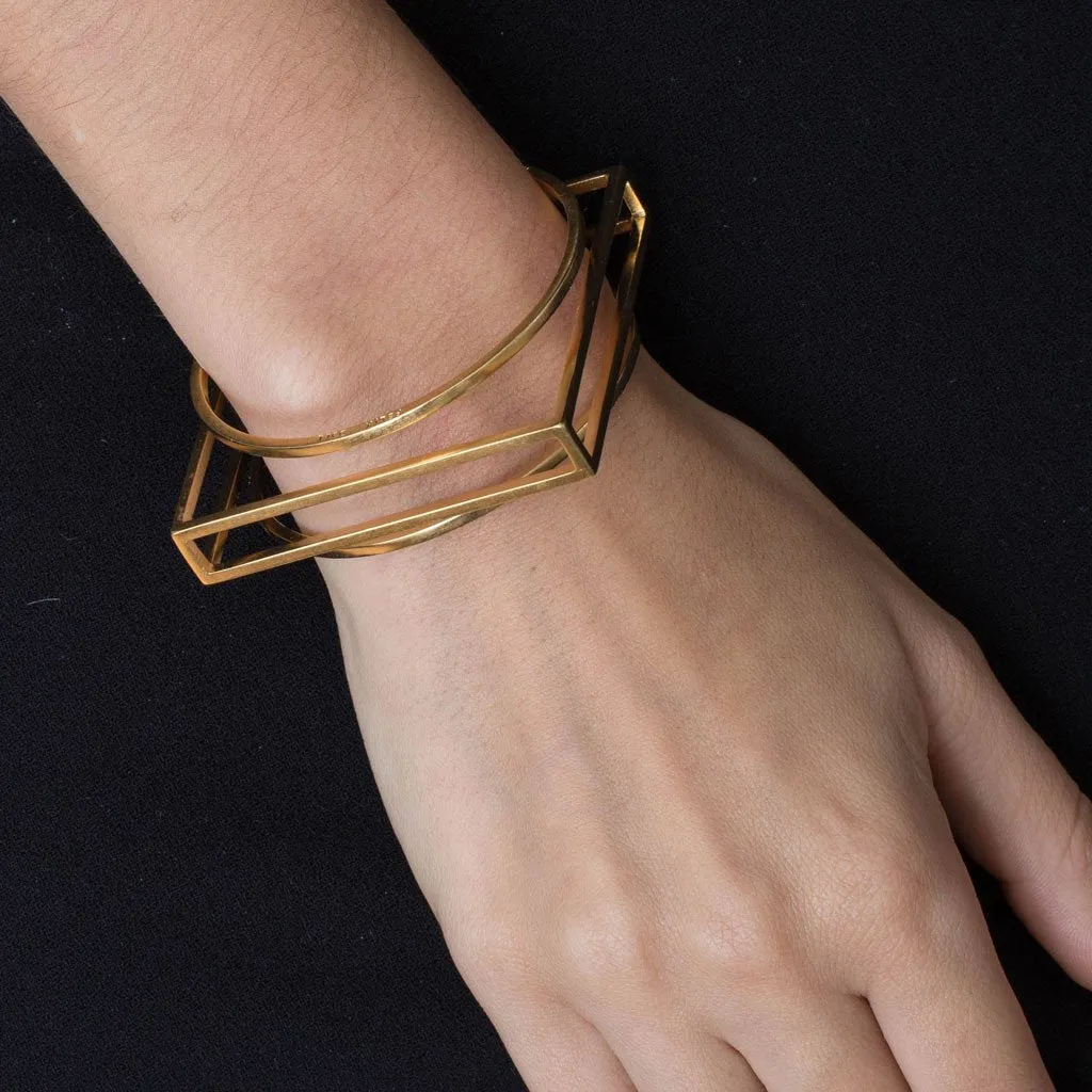 B 413 - Round & Square Bracelet