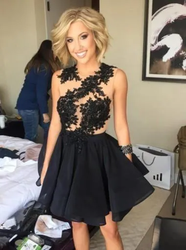 Black Short Appliques Sleeveless Backless Prom Dress Homecoming Dresses