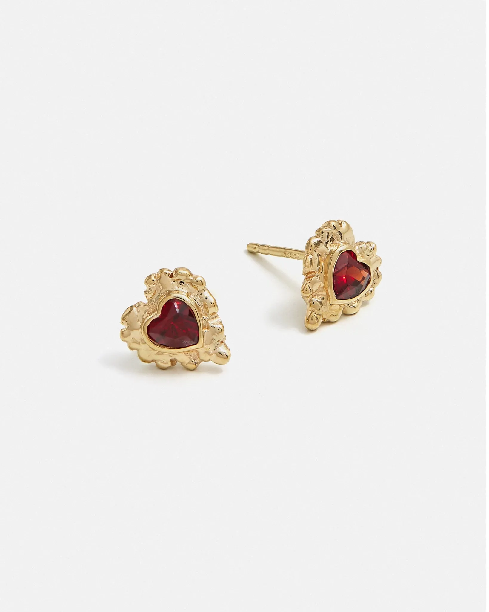 Coup de Foudre Earrings in 14k Gold with Garnet