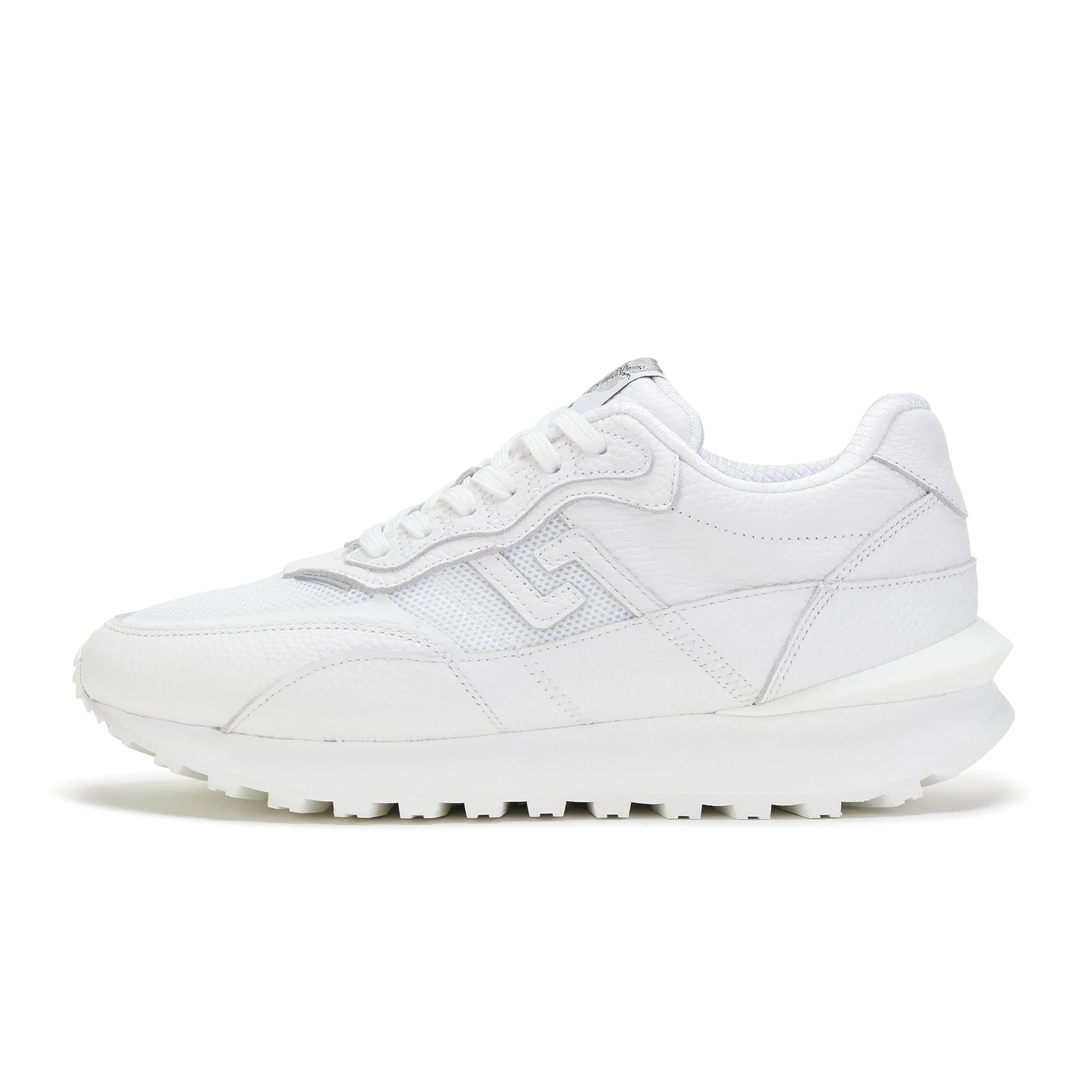 Kentu Mens All White