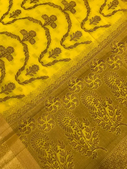 Lovely Yellow Color Flower With Leaf Design Silk Cotton Saree And Pallu Brocade Design.