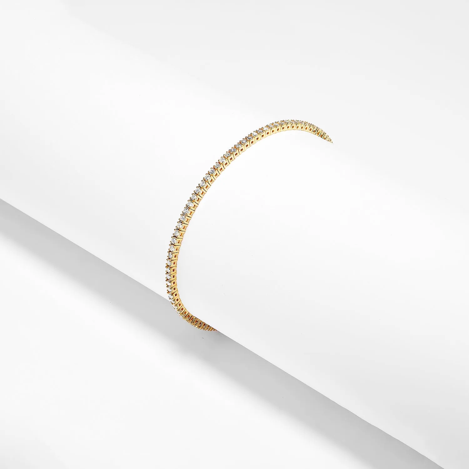 Nayeli 1 Carat 2 Pointers Each Stone Round Brilliant Diamond Tennis Bracelet in 14k Yellow Gold