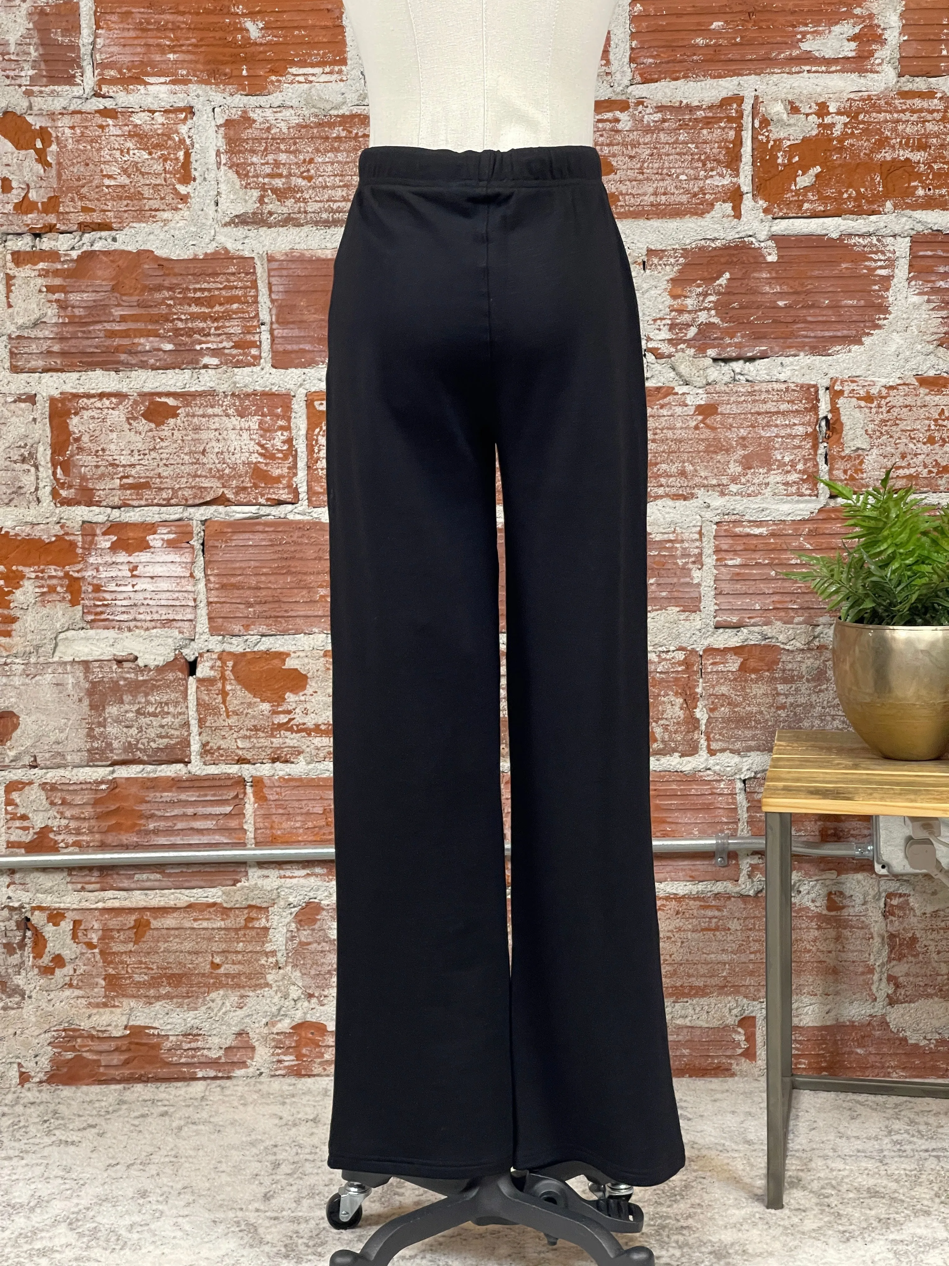 Popola Pants in Black