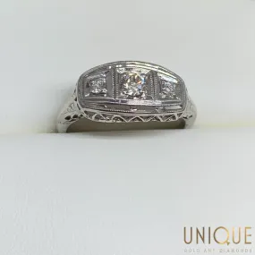 Vintage Lady's 3-Stone Round Diamond Ring